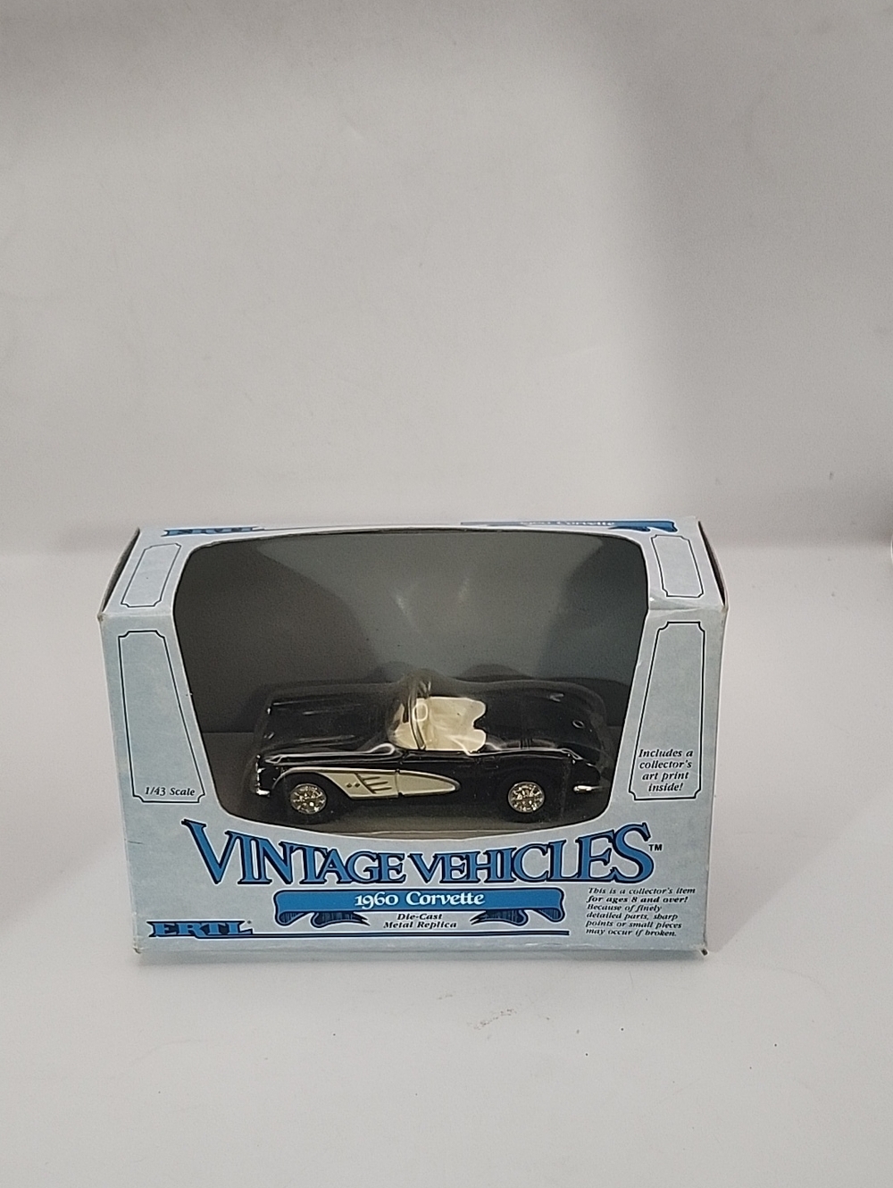 Ertl Vintage Vehicles 1/43rd Scale 1960 Corvette Die-cast Car